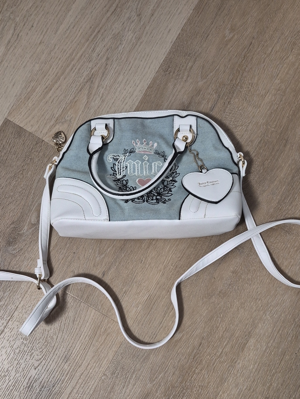 Juicy Couture White & Light Blue Dome Crossbody Satchel